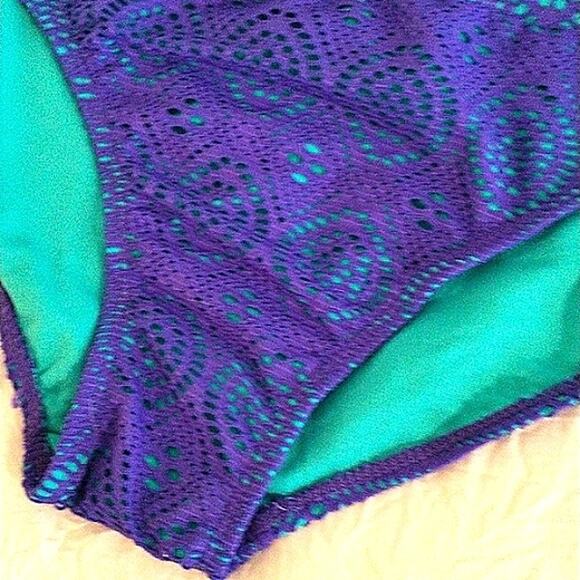 Crochet Eyelet Lace Bikini Sz M BLUE Triangle Bathing Suit Spaghetti Straps NEW - Picture 6 of 15